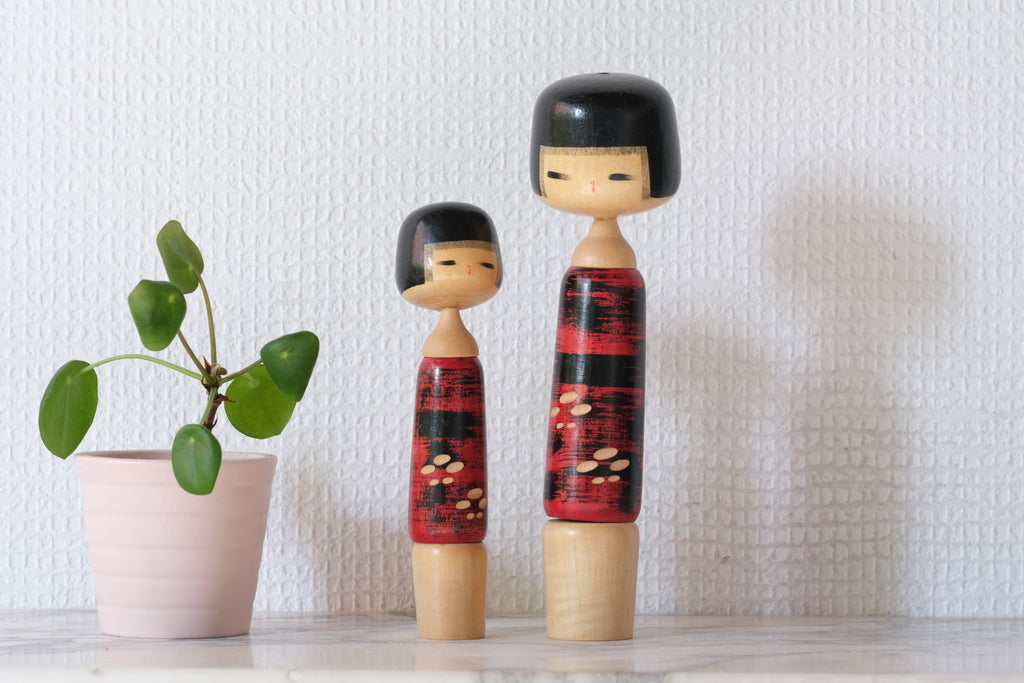 Set of Two Vintage Creative Kokeshi by Aida Seiho (1926-1998) | 14,5 cm and 18,5 cm