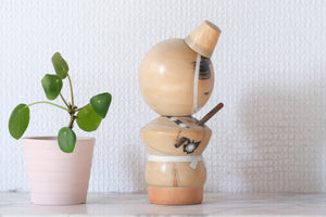 Rare Vintage Kokeshi by Sansaku Sekiguchi (1925-2018) | 'Flutist' | 16,5 cm