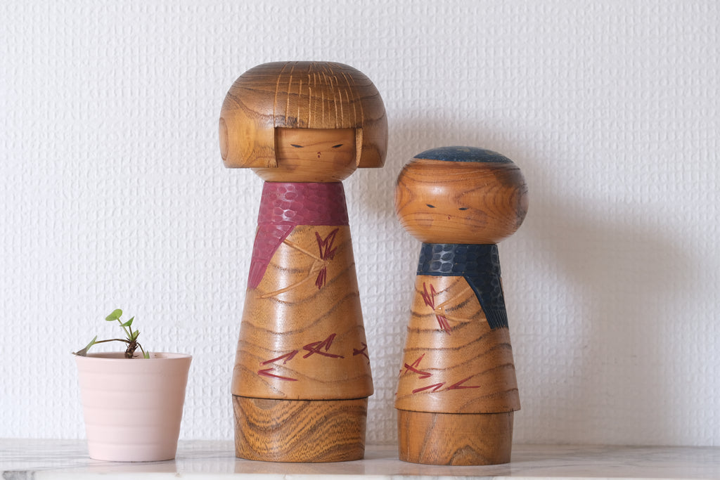 Set of Two Vintage Creative Kokeshi by Hiroe Fukushima | Mother and Child | 17,5 cm and 22,5 cm