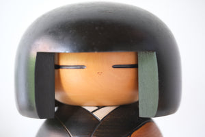 Chunky Vintage Gumma Kokeshi by Kisaku | Title: 山波 - Sanba - Mountain Waves | 15,5 cm