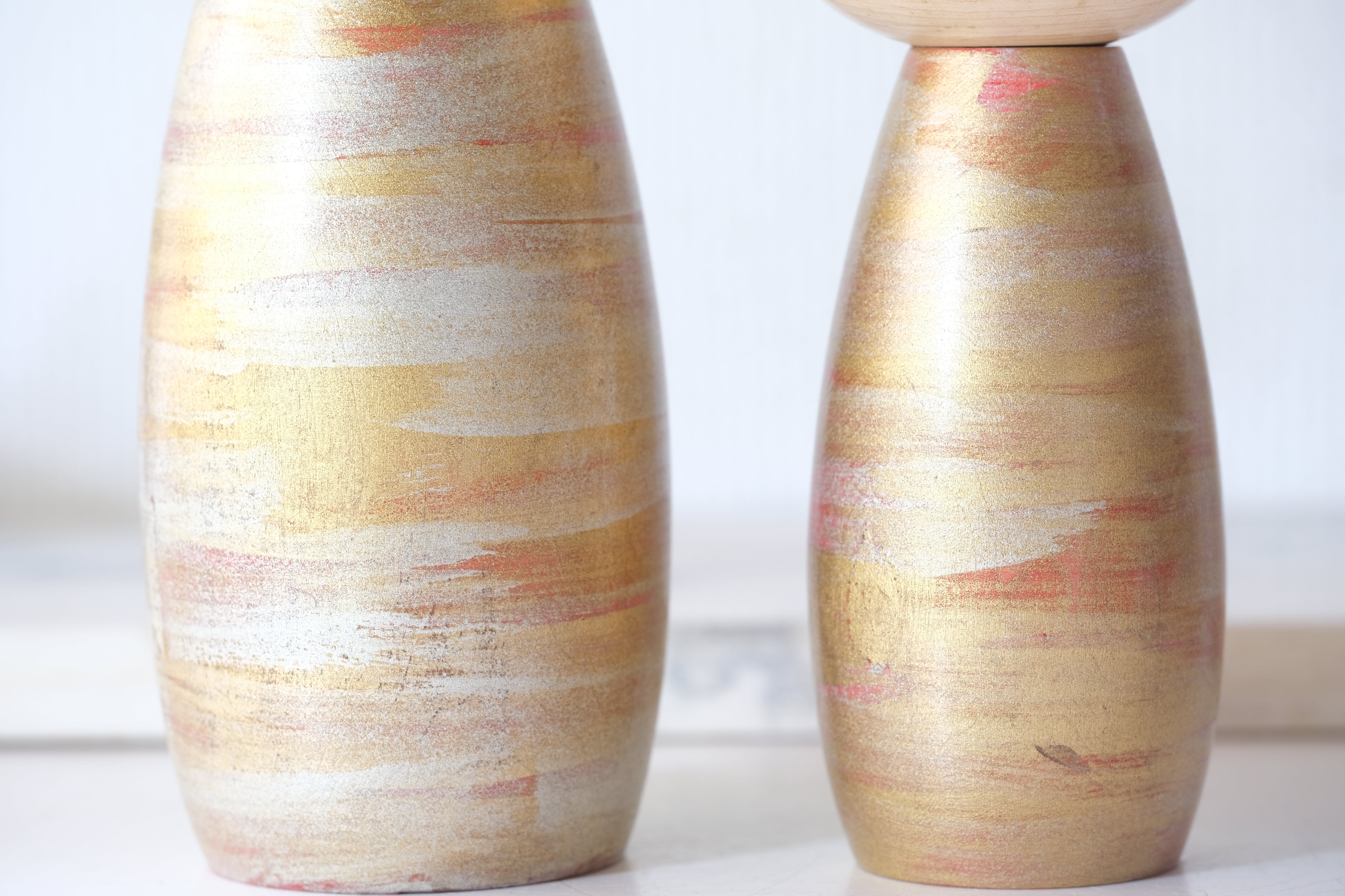 Pair of Vintage Creative Kokeshi by Takahashi Hashime (1918 - 2002) | 22,5 cm and 27,5 cm