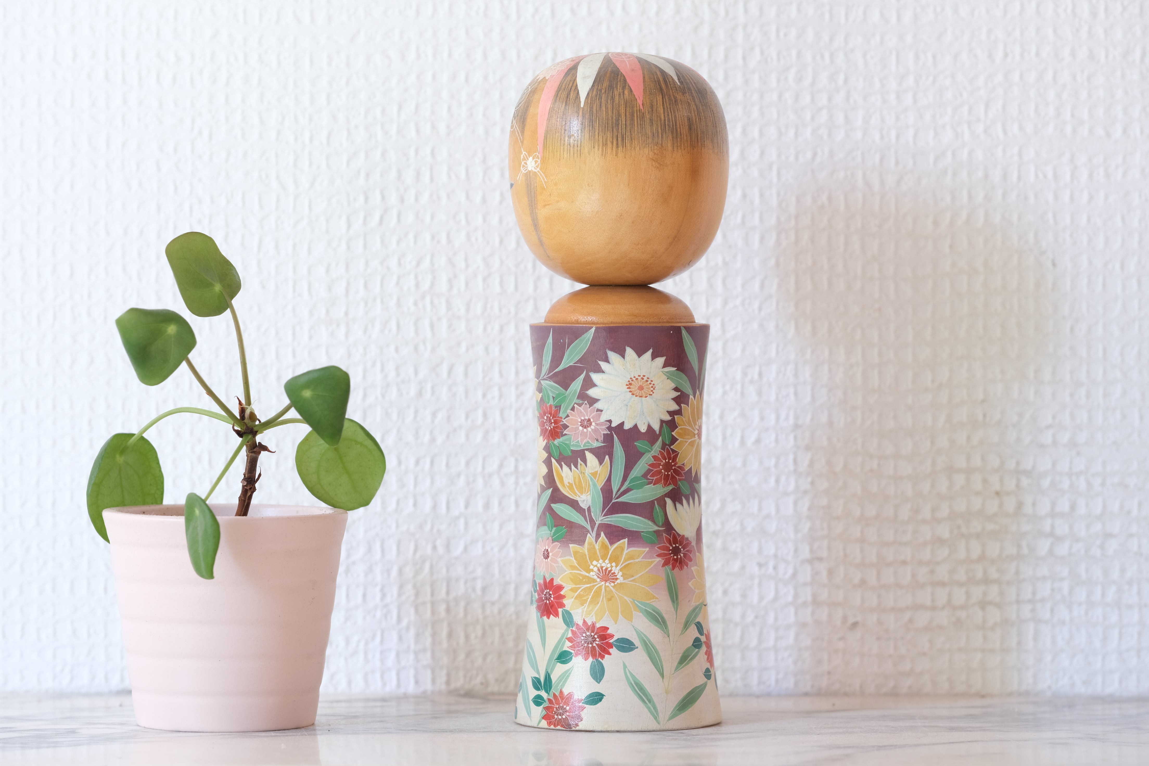 Exclusive Vintage Sosaku Kokeshi by Kurasawa Toshie 倉澤敏恵 (1935-2011) | 18,5 cm