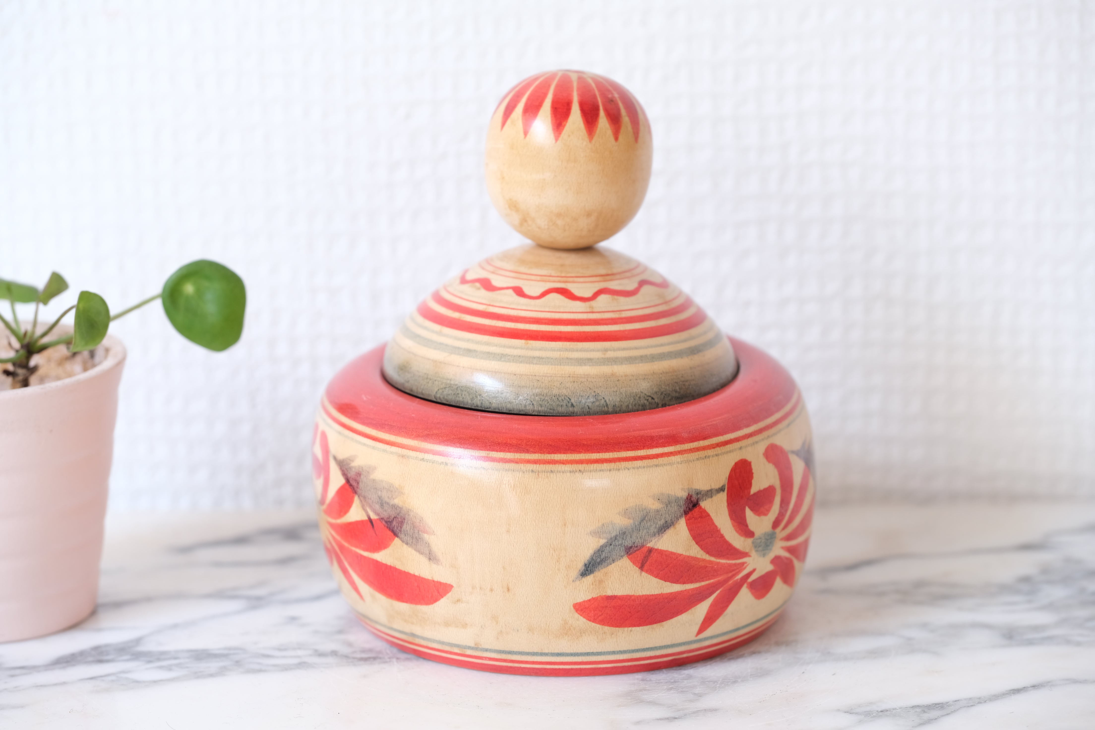 Vintage Ejiko Kokeshi | Container | Dated: 1974 | 12 cm