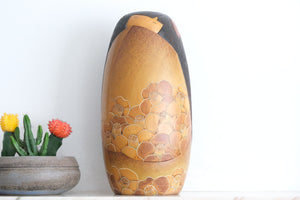 Exclusive Vintage Sosaku Kokeshi By Usaburo | 'Tsubaki - Camellia' | 33,5 cm