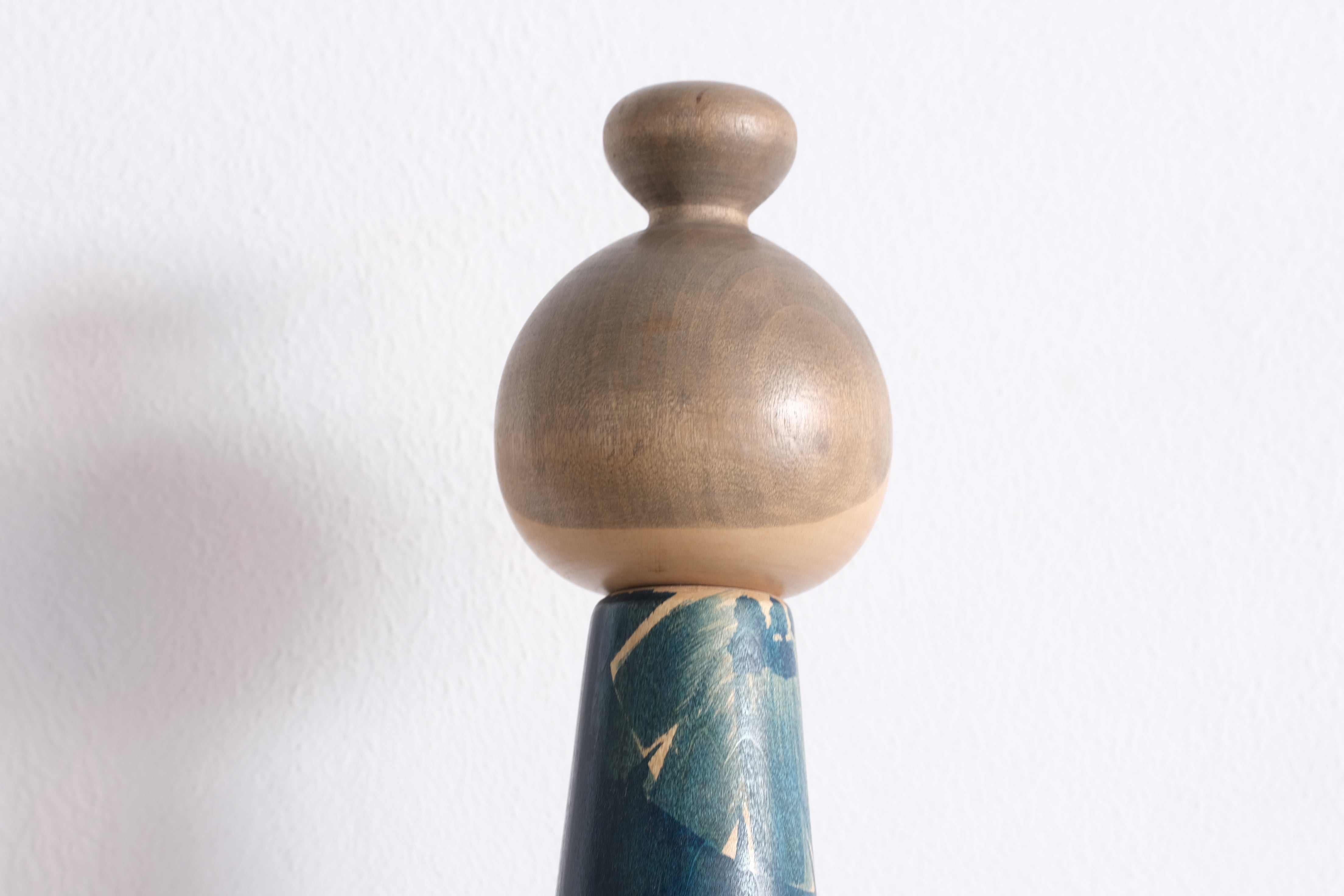 Exclusive Vintage Creative Kokeshi By Issetsu Kuribayashi (1924-2011) | Titled: 'Kiku - Chrysanthemum' | 32,5 cm