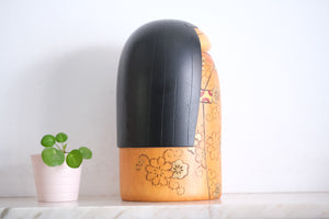 Exclusive Vintage Sosaku Kokeshi by Ohtani Yoshio (1936-) | 22 cm