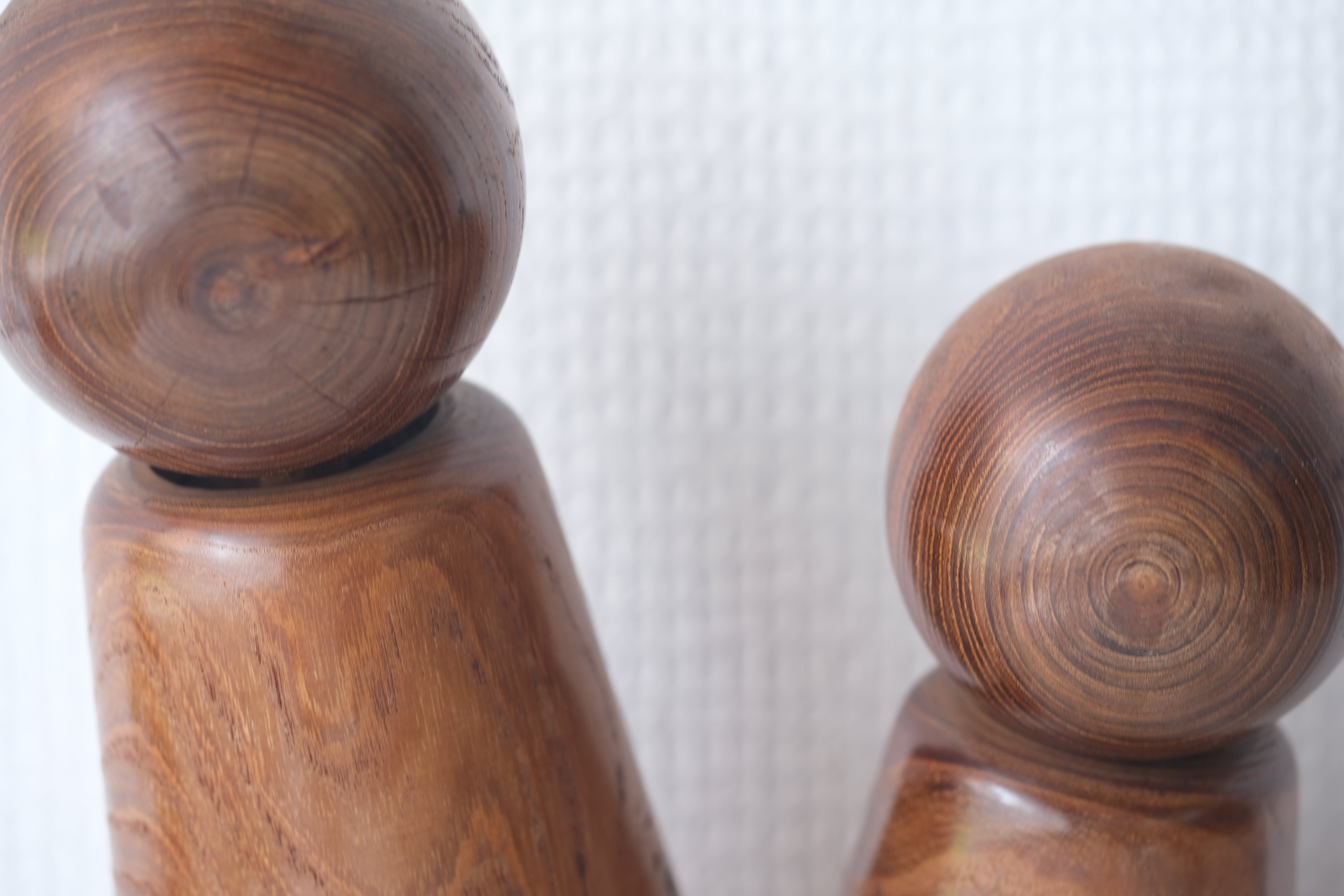 Exclusive Pair of Vintage Creative Kokeshi by Hideo Ishihara (1925-1999) | 17 cm and 21 cm