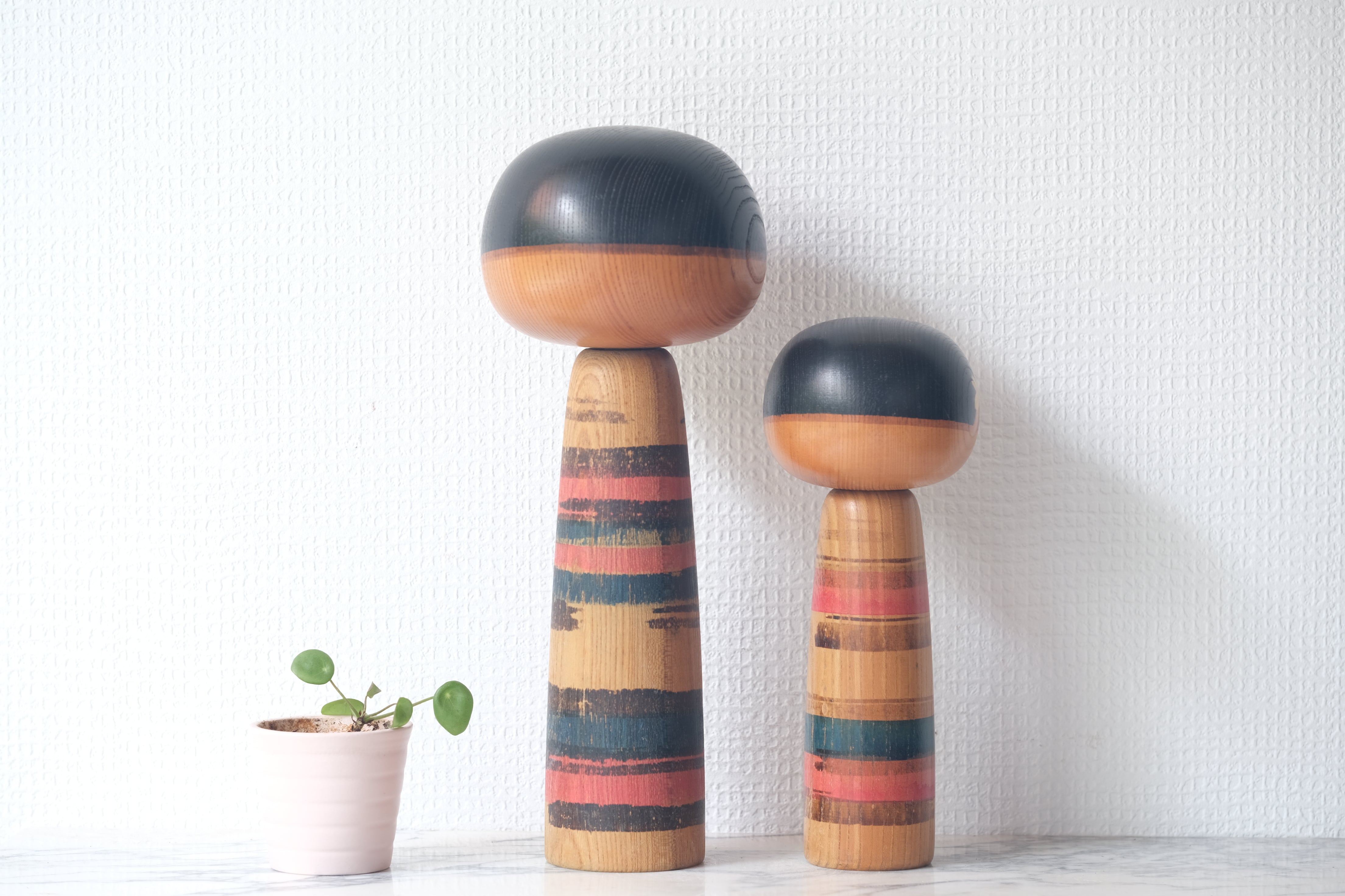 Exclusive Mother and Child Vintage Kokeshi By Sanpei Yamanaka (1926 - 2012) | 22,5 cm and 30 cm