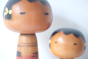 Exclusive Mother and Child Vintage Kokeshi By Sanpei Yamanaka (1926 - 2012) | 22,5 cm and 30 cm