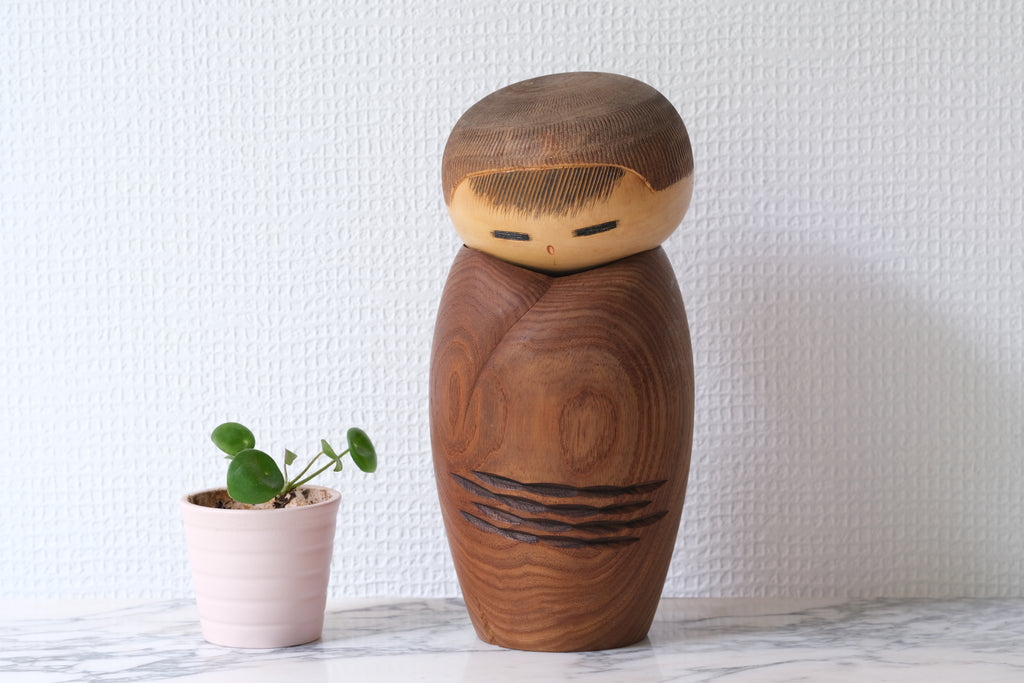 Exclusive Vintage Creative Kokeshi By Watanabe Masao (1917-2007) | Titled: 'Kikanbo - Naughty Child' | 22,5 cm