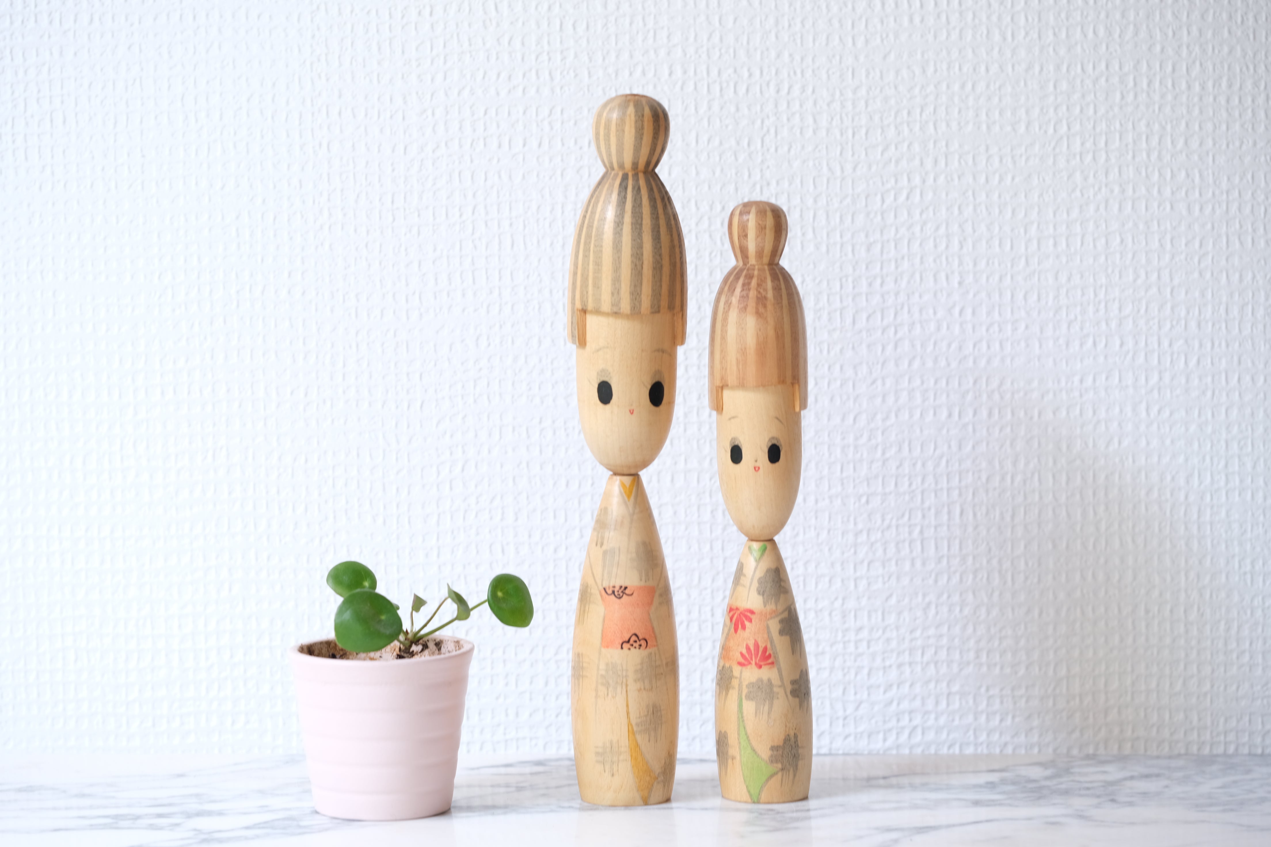 Two cute Vintage Sosaku Kokeshi | 26 cm and 22 cm