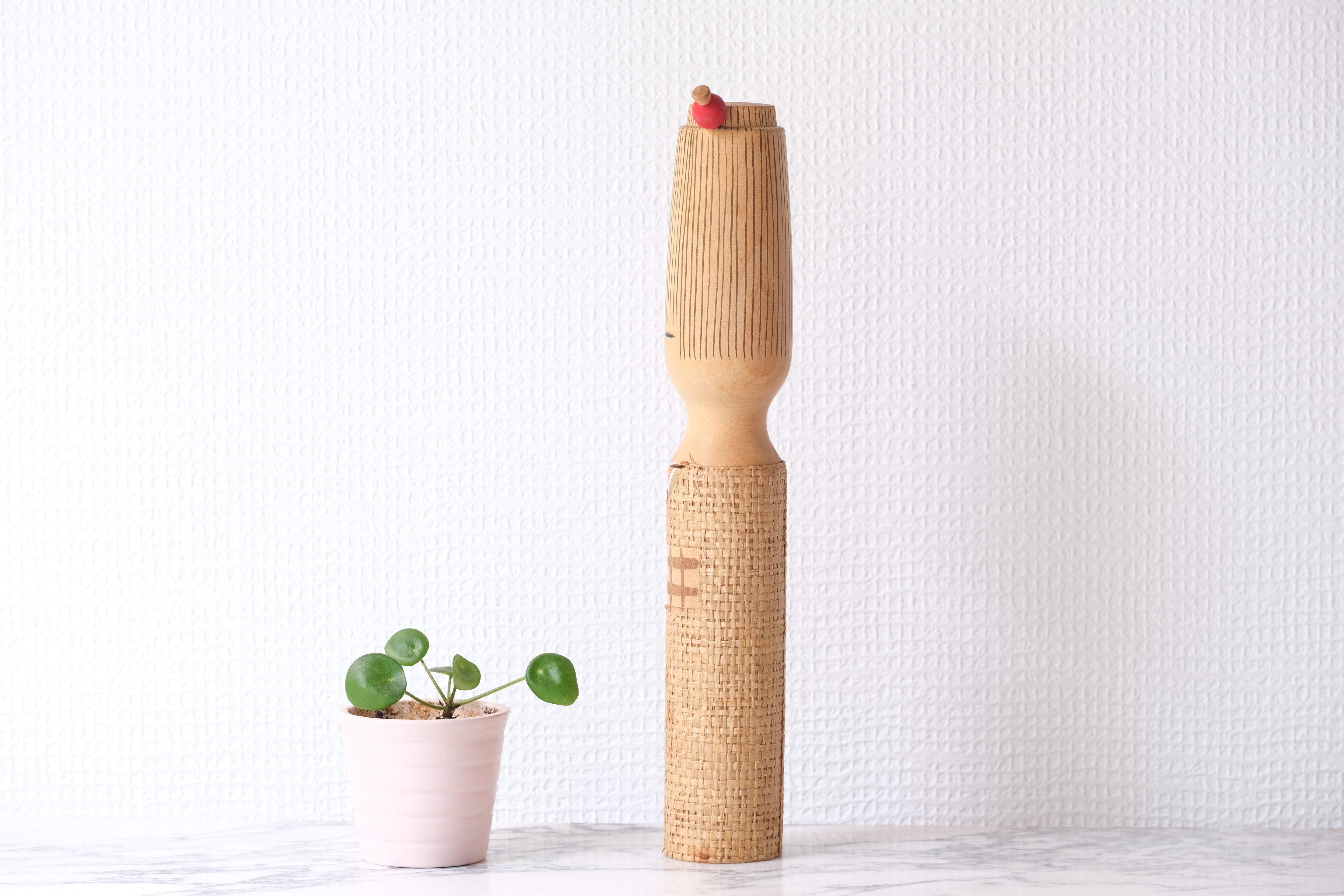 Elegant Vintage Sosaku Kokeshi | 31 cm