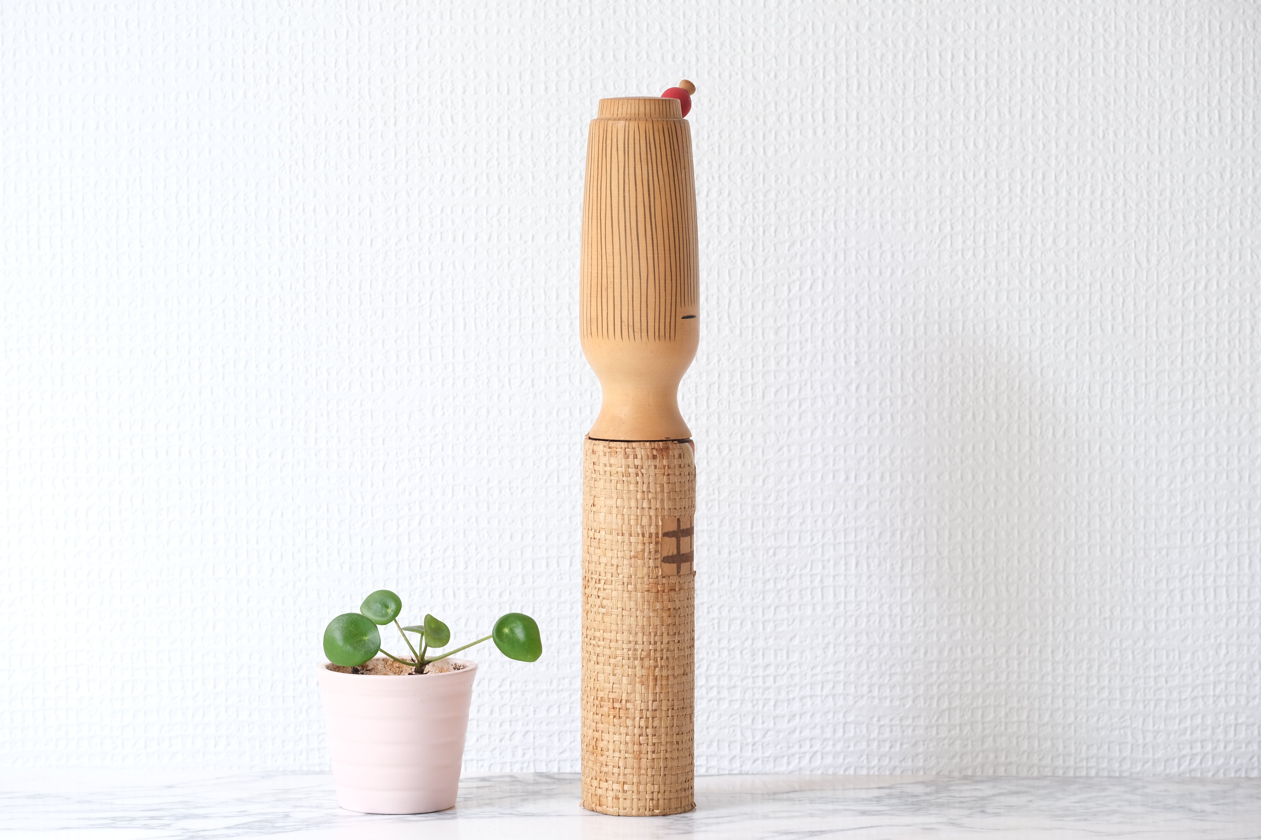 Elegant Vintage Sosaku Kokeshi | 31 cm