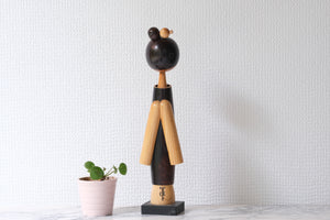 Exclusive Elegant Vintage Creative Kokeshi by Takanashi Hanpuushi | 30,5 cm