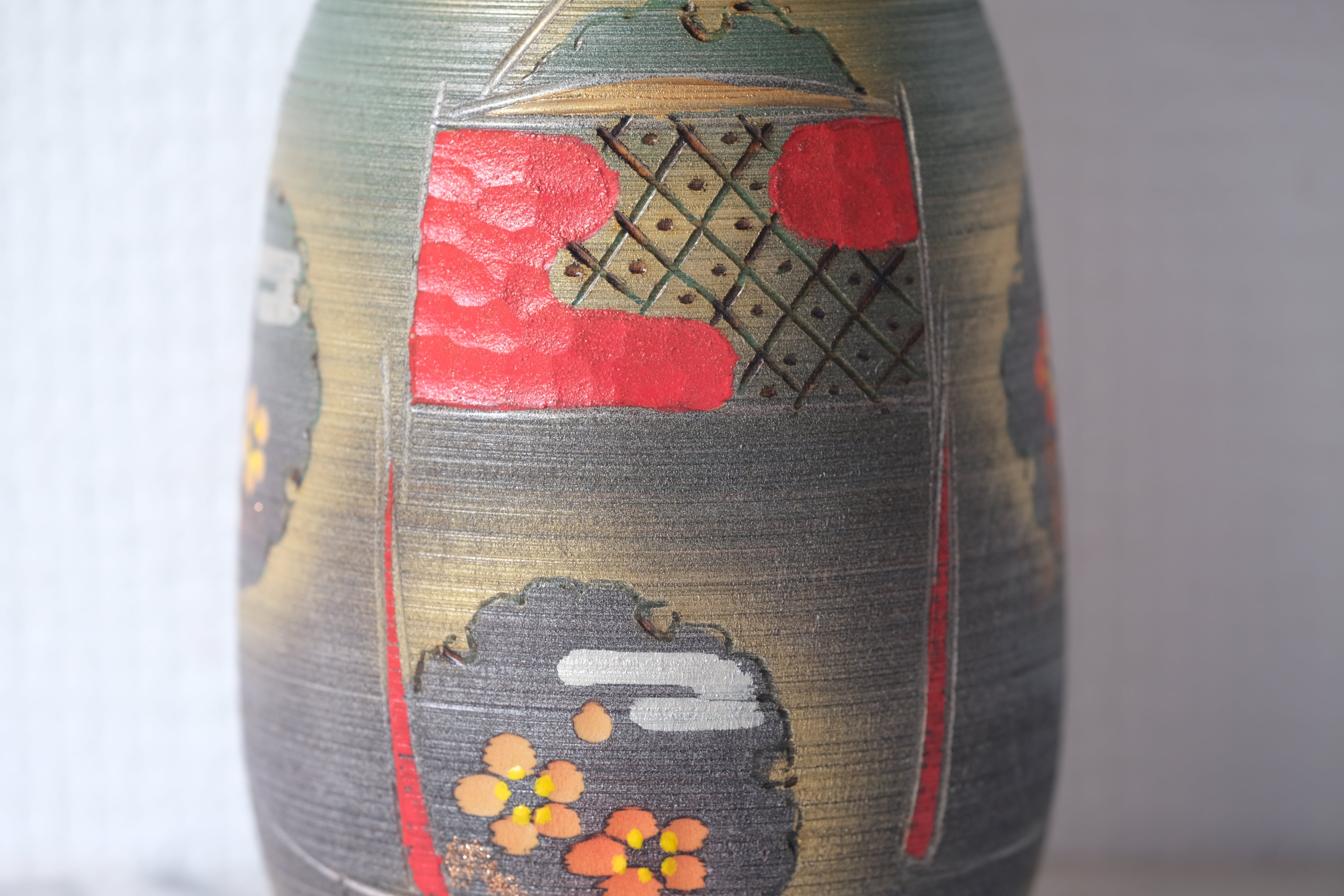 Gumma Kokeshi by Masae Fujikawa 藤川正衛 (1942-2015) | Titled: 'Shunko - Spring Light' | 20,5 cm