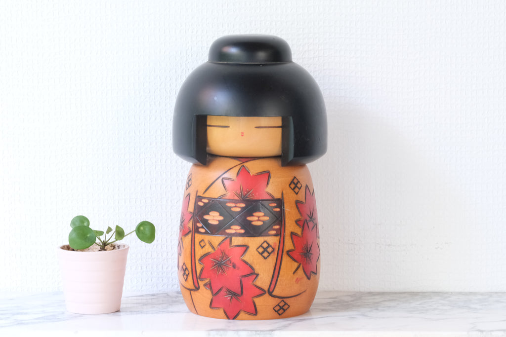 Chunky Gumma Kokeshi by Masae Fujikawa 藤川正衛 (1942-2015) | 25 cm