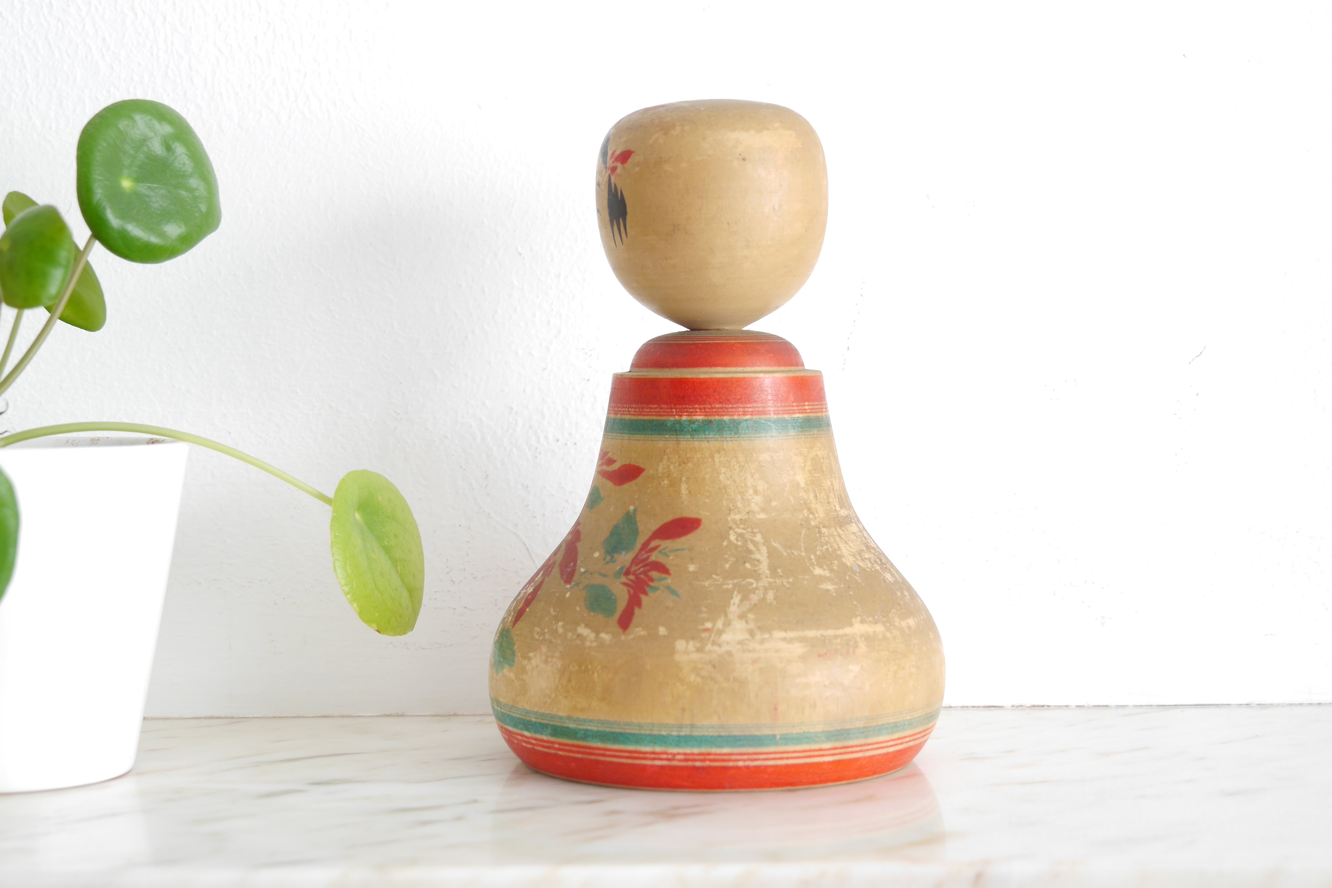 Vintage Nemariko Kokeshi | Dated 1970