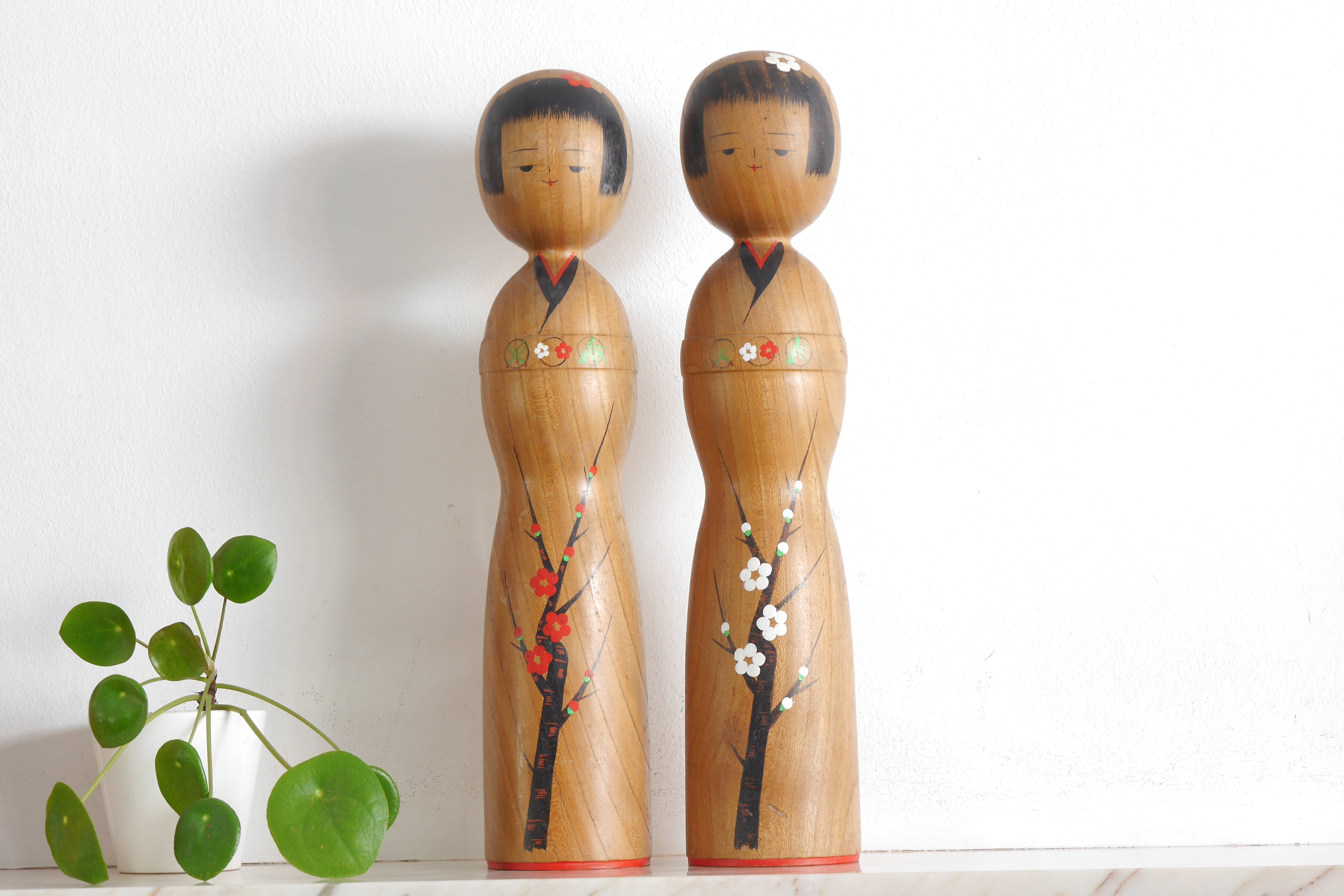 Large Pair of Vintage Kijiyama Kokeshi by Onodera Koraku (1944-)