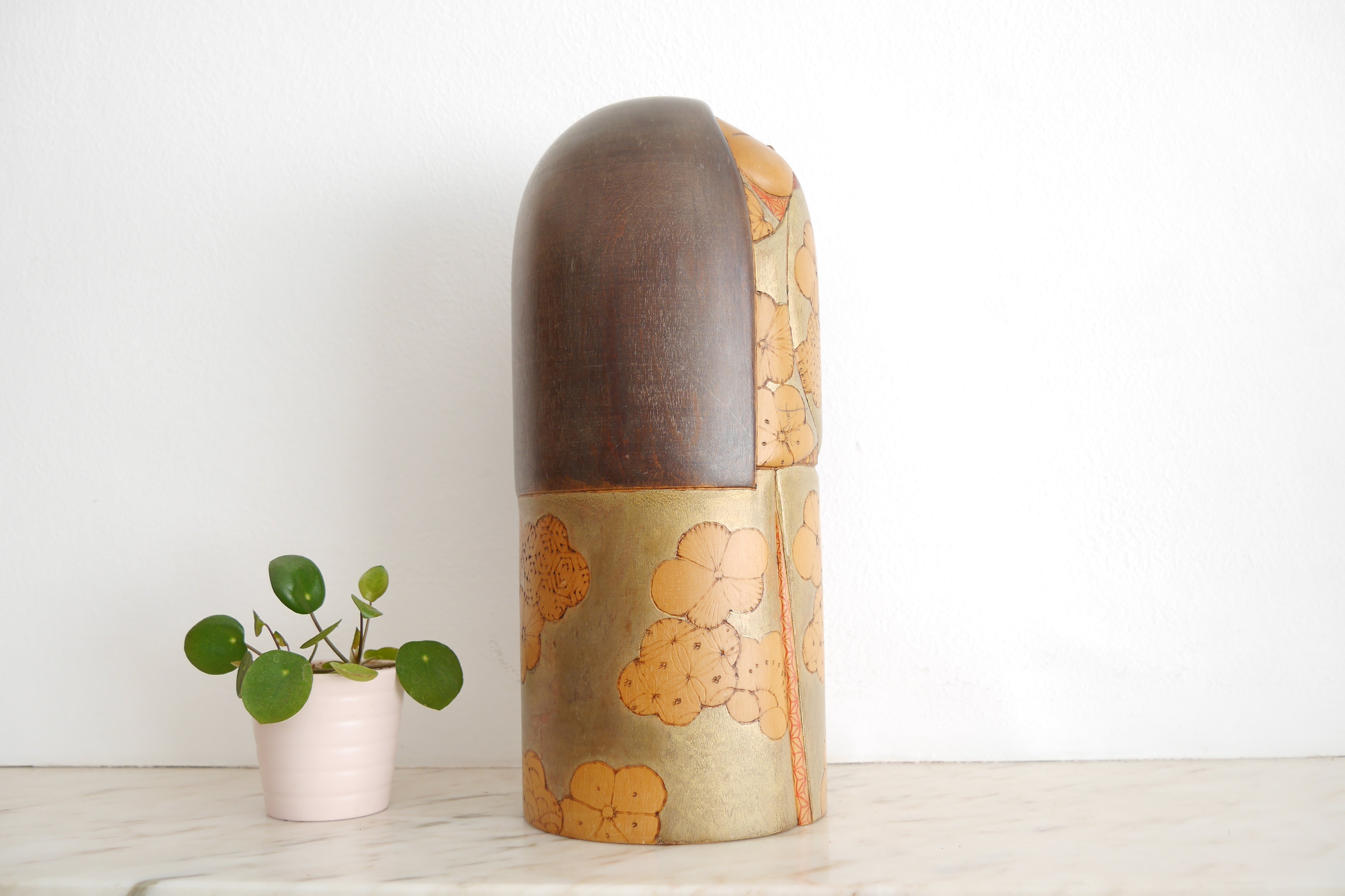 Exclusive Vintage Sosaku Kokeshi By Kato Tatsuo (1940-) | Titled: 'Umenokaori - Plum Fragrance' | Dated: 1986 | 29 cm