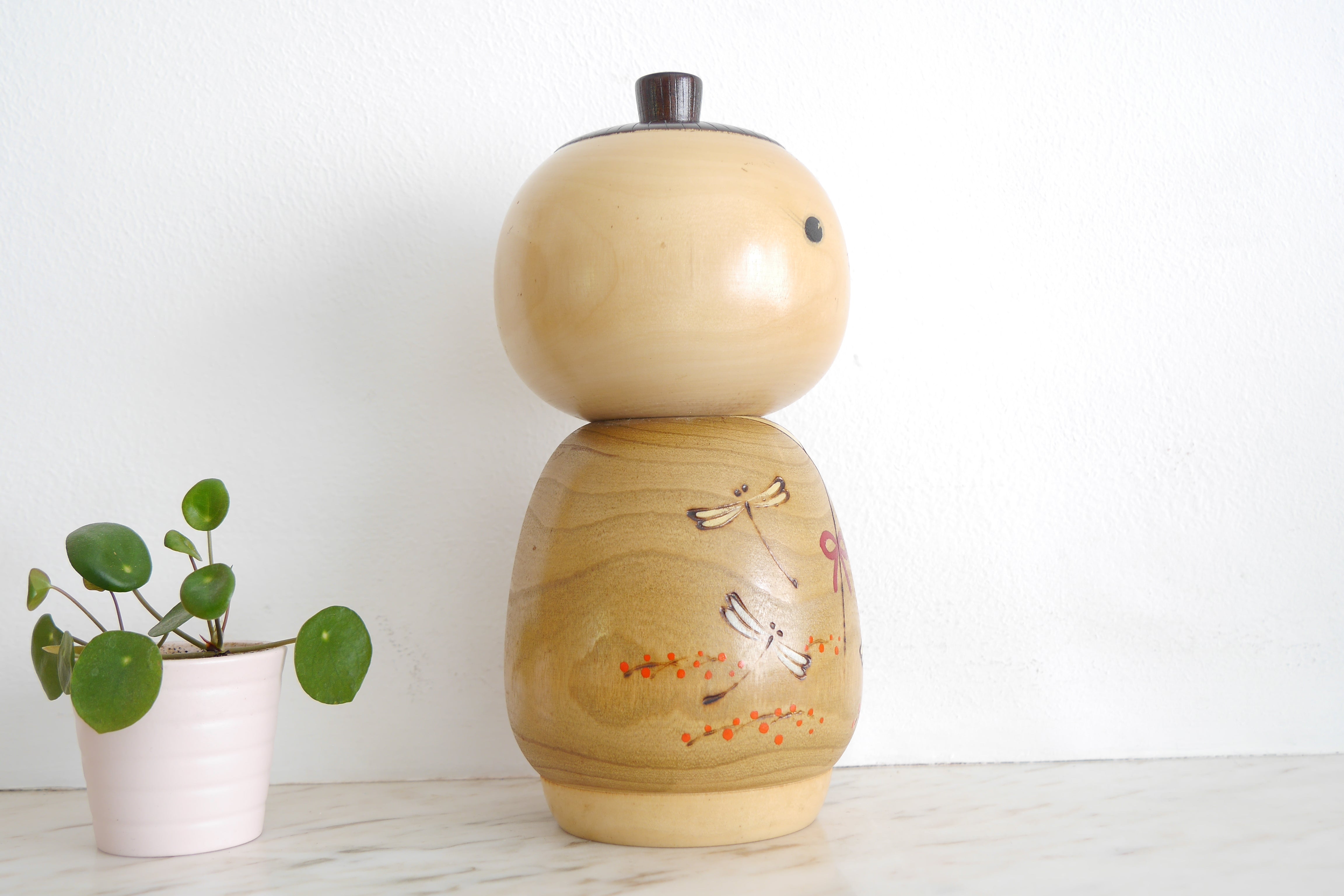 Cute Vintage Creative Kokeshi with dragonflies by kishi Sadao (1932-1998) | 24 cm